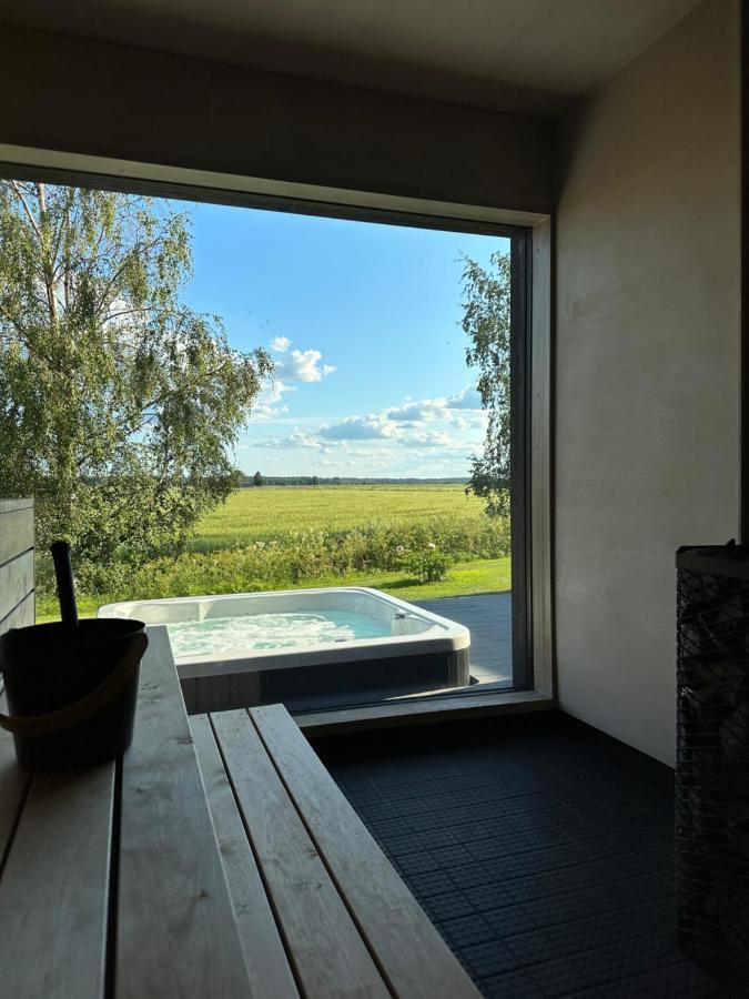 Peltovilla Tornava Eksteriør billede